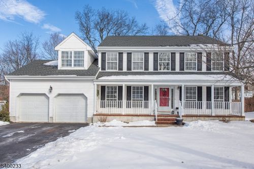 95 Crenshaw Dr, Flanders, NJ, 07836-4721 | Card Image