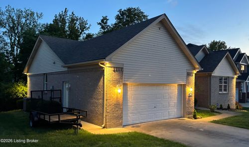 6006 Ledgerock Cove Pl, Louisville, KY, 40219-2573 | Card Image