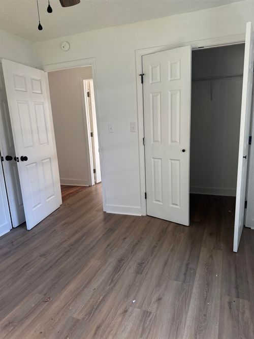 809 N Dargan St, Florence, SC, 29506-6110 | Card Image