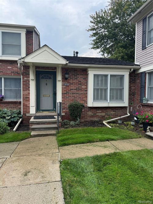 178-10110 Great Oaks Circle S, Clinton Charter Township, MI, 48036 | Card Image