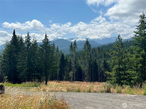 3523 Lost Mountain Rd, Sequim, WA, 98382-7380 | Card Image