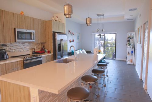 apt-32-7815 Nw 104th Ave, Doral, FL, 33178-4452 | Card Image