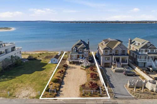 688 Dune Rd, Westhampton Beach, NY, 11978-2930 | Card Image