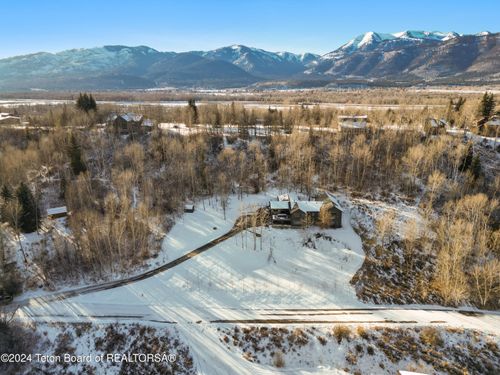 655 N Meadowlark Road, Jackson, WY, 83001 | Card Image