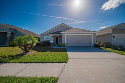 8256 Campbell Crossing Cir, LAKELAND, FL, 33810-2042 | Card Image
