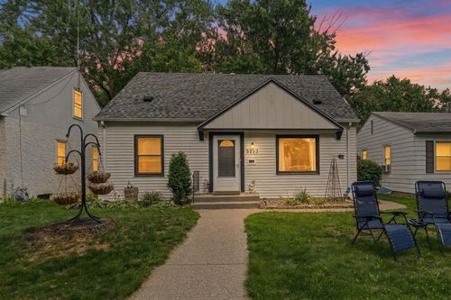 5252 Washburn Ave N, Minneapolis, MN, 55430-3323 | Card Image