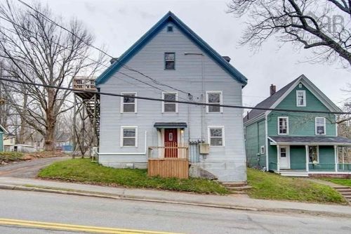18 Gaspereau Avenue, Wolfville, NS, B4P2C4 | Card Image