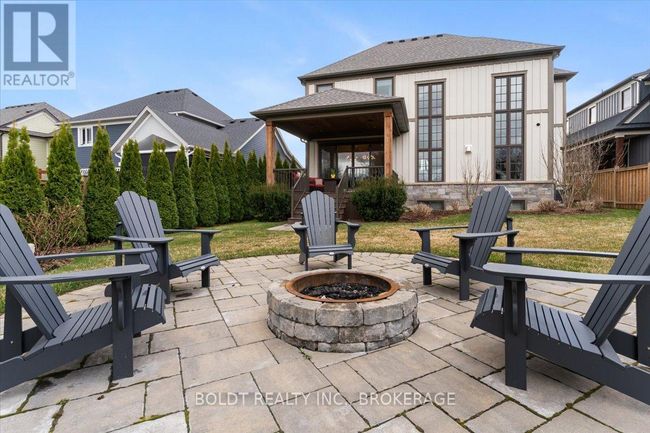 1107 Balfour St, House other with 6 bedrooms, 4 bathrooms and 6 parking in Fenwick ON | Image 41