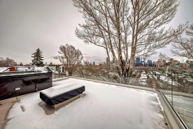 530 Crescent Road Nw, Home with 3 bedrooms, 4 bathrooms and 4 parking in Calgary AB | Image 34