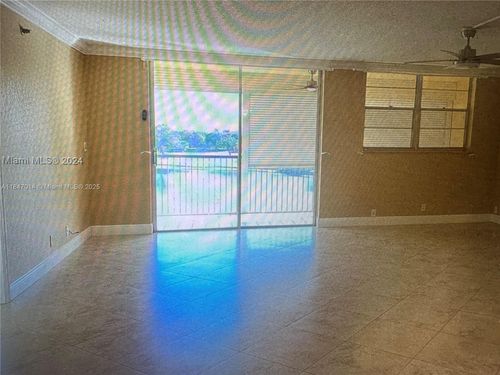 apt-407-3100 W Rolling Hills Cir, Davie, FL, 33328-1928 | Card Image