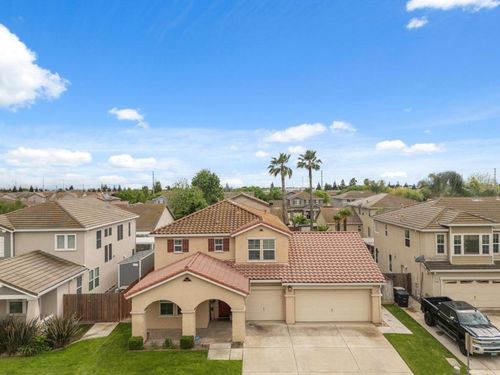 2454 Bracco Way, Riverbank, CA, 95367 | Card Image