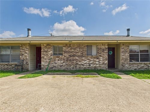a-b-1221 April Bloom, College Station, TX, 77840-1890 | Card Image