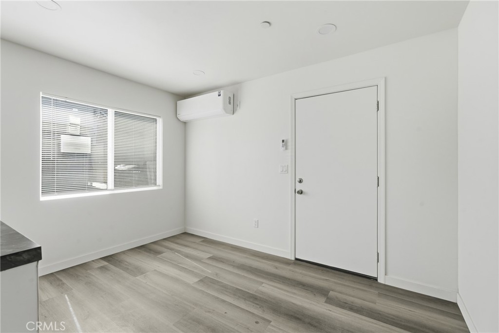 Residential Lease in Inglewood 3