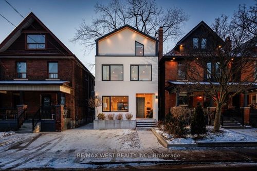 424 Clendenan Ave, Toronto, ON, M6P2X6 | Card Image
