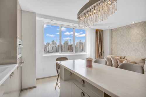 apt-22e-345 E 93rd St, New York, NY, 10128-5522 | Card Image