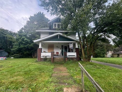 1316 Saint Elmo Avenue Ne, Canton, OH, 44705 | Card Image