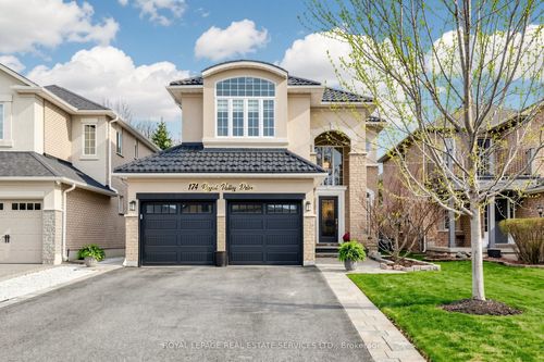 174 Royal Valley Drive, Caledon, ON, L7C1C9 | Card Image