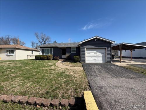8303 Bluff Street, East St Louis, IL, 62203 | Card Image