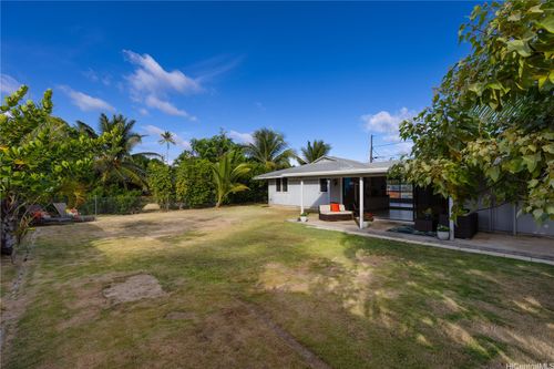 744 Kanaha St, Kailua, HI, 96734-1942 | Card Image