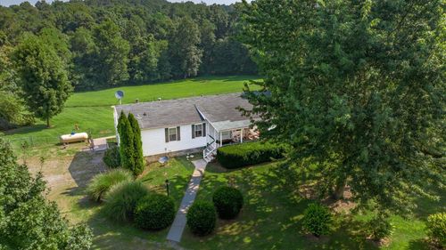 4190 State Route 669 Ne, Somerset, OH, 43783-9577 | Card Image