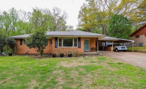 311 Oakwood Ln, Paris, TN, 38242-4723 | Card Image