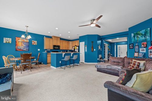 44 Tollerton Trl, FALLING WATERS, WV, 25419-8500 | Card Image