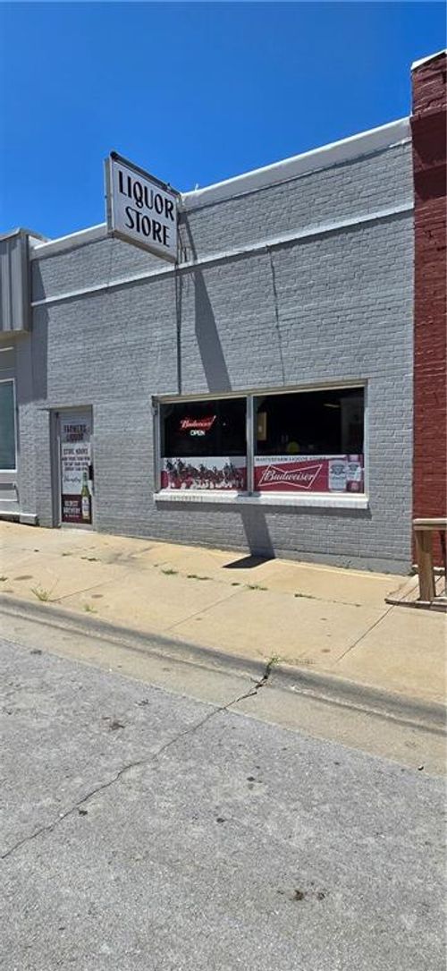 305 S Union St, Mc Louth, KS, 66054-4103 | Card Image