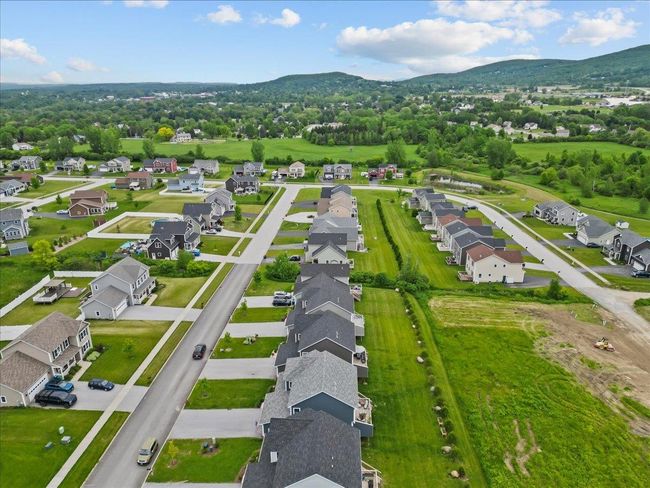 862 Harbor View Dr, Condo with 3 bedrooms, 3 bathrooms and null parking in Saint Albans VT | Image 46