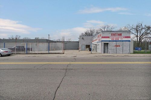 20011 John R Street, Detroit, MI, 48203 | Card Image