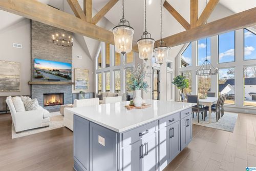 937 Livvy Ln, Hoover, AL, 35244-5901 | Card Image