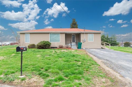 936 Guenzler Dr, Imperial, MO, 63052-1716 | Card Image