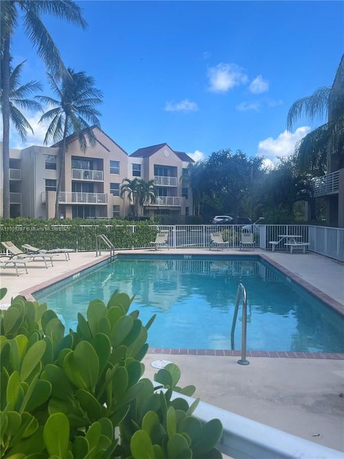 apt-301-2731 Ocean Club Blvd, Hollywood, FL, 33019-3949 | Card Image
