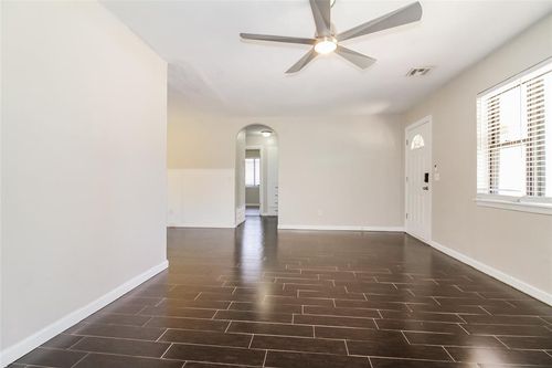 1811 Westminster Pl, Oklahoma City, OK, 73120-4701 | Card Image