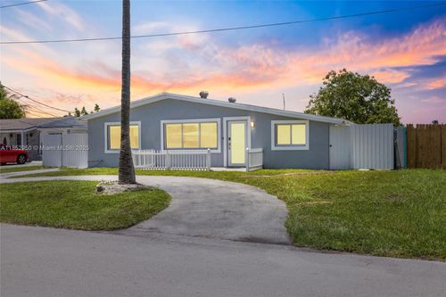 2448 Sunshine Blvd, Miramar, FL, 33023-3763 | Card Image