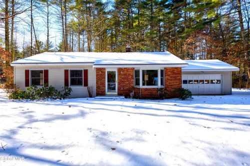 9 Evergreen Ln, Gansevoort, NY, 12831-1073 | Card Image