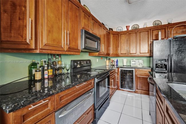 5223 Sw 155 Th Way, House other with 3 bedrooms, 3 bathrooms and null parking in Miramar FL | Image 24
