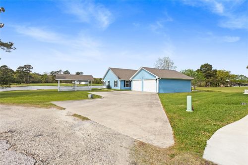 140 Meadowview Dr, Trinity, TX, 75862-9007 | Card Image