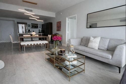 apt-1714-1900 N Bayshore Dr, Miami, FL, 33132-3008 | Card Image