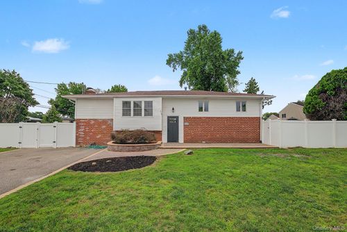 414 Westview Ave, Deer Park, NY, 11729-6337 | Card Image