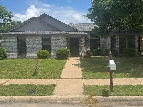 7805 Swiss Way, Rowlett, TX, 75089-3051 | Card Image