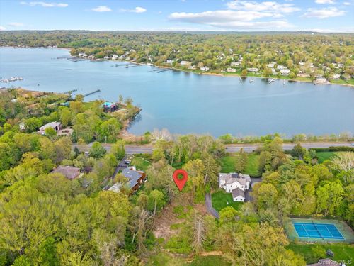 367A E Shore Rd, Great Neck, NY, 11023-1707 | Card Image