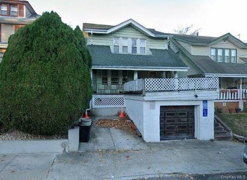 548 Davis Ave, Staten Island, NY, 10310-2904 | Card Image
