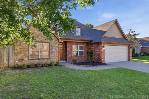 14738 Courtney Dr, Glenpool, OK, 74033-3536 | Card Image