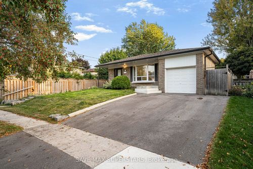 87 Pennington Cres, Georgetown, ON, L7G4L4 | Card Image