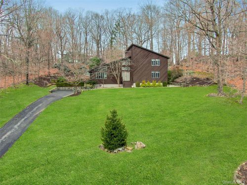 17 Chester Ct, Cortlandt Mnr, NY, 10567-6361 | Card Image