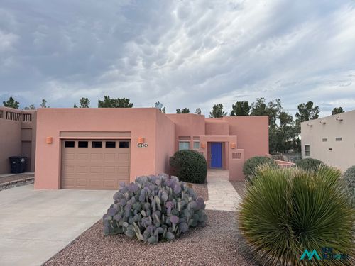 2505 Fairway Dr Se, Deming, NM, 88030-7328 | Card Image