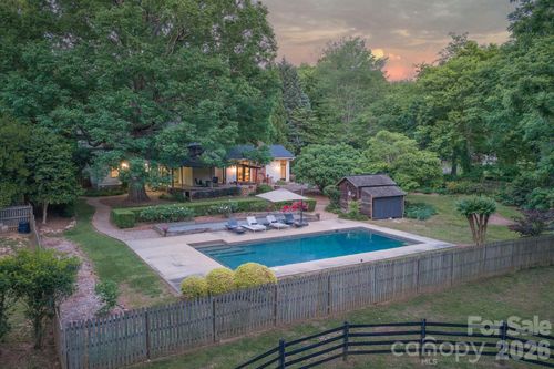 10915 Beatties Ford Rd, Huntersville, NC, 28078-8455 | Card Image