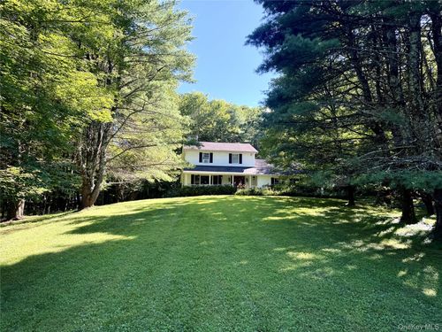 1521 Glasco Tpke, Woodstock, NY, 12498-2210 | Card Image