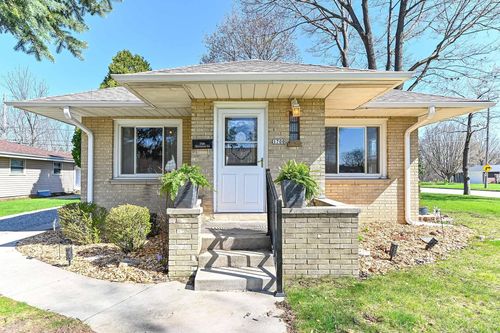 1700 Menomonee Avenue Avenue, SOUTH MILWAUKEE, WI, 53172 | Card Image