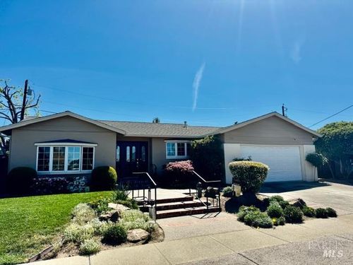 1608 Thornwood Dr, Concord, CA, 94521-1918 | Card Image